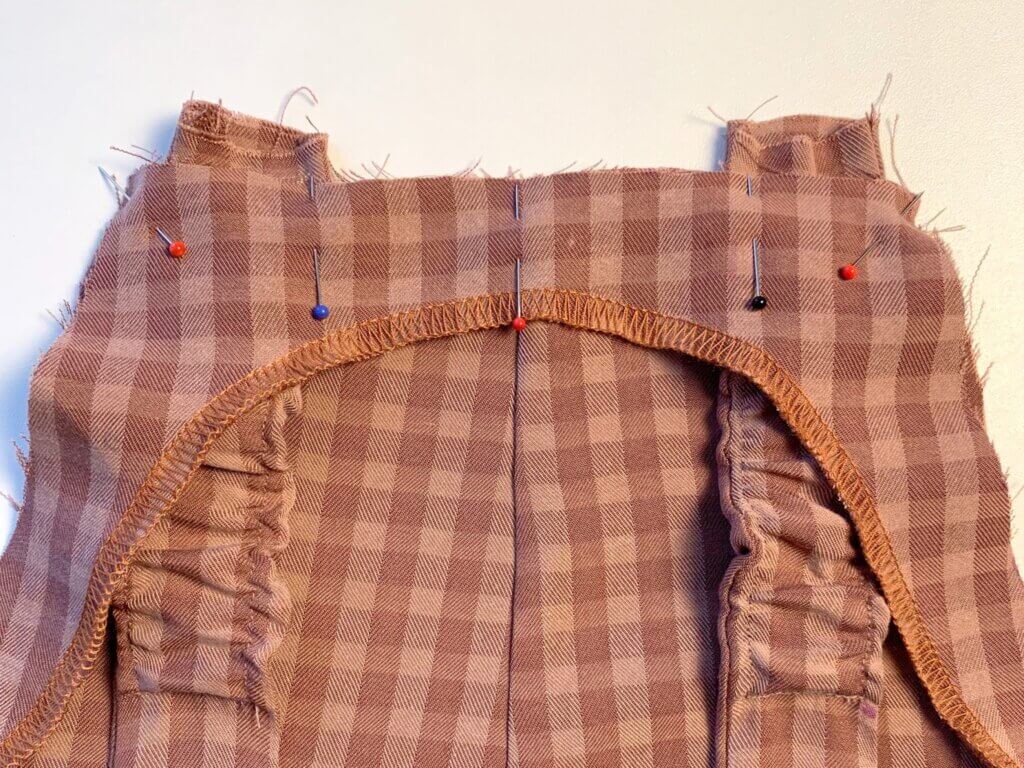 Schnittmuster Latzhose
