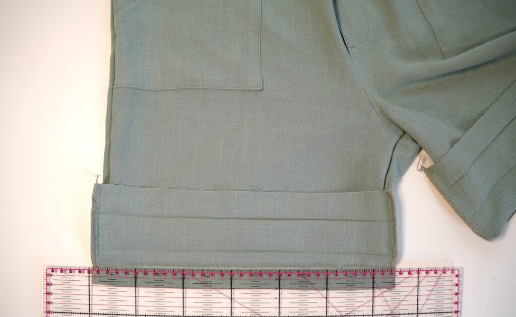 Damenshorts mit Saumaufschlag nähen